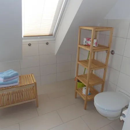 Kombi / Haus Mit Dachterrasse